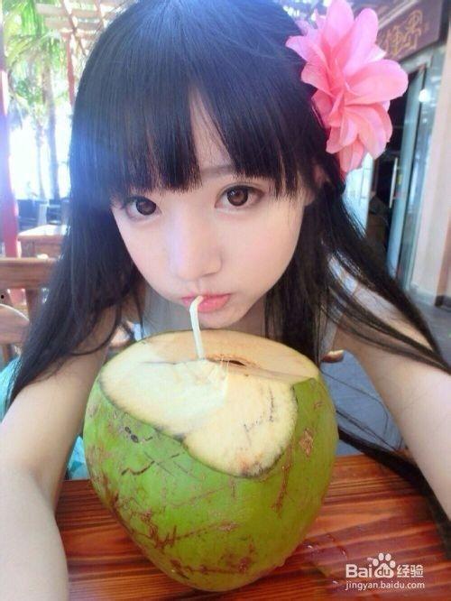 00后萝莉丝袜胸,青春时尚的潮流风向标